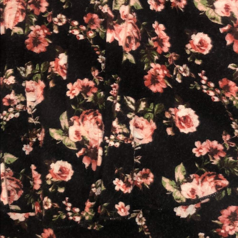 Floral Pattern Blouse - Picture 2 of 2